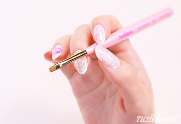 Nailbees Artist Brush OS Close Up